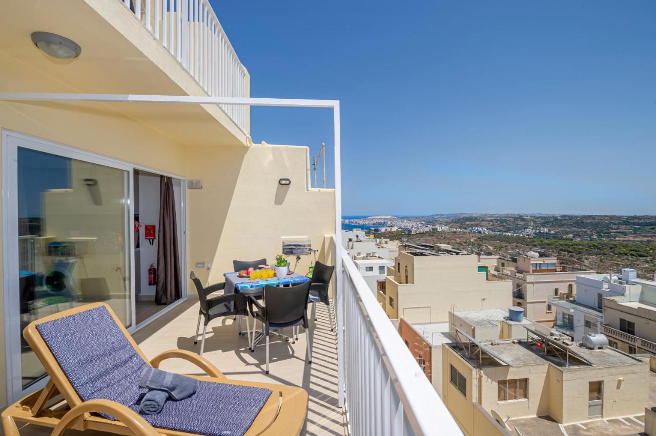 Summer Breeze Apartment With Terrace With Panoramic Views - By Getawaysmalta Mellieha Ngoại thất bức ảnh