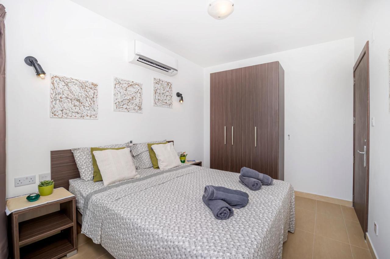 Summer Breeze Apartment With Terrace With Panoramic Views - By Getawaysmalta Mellieha Ngoại thất bức ảnh