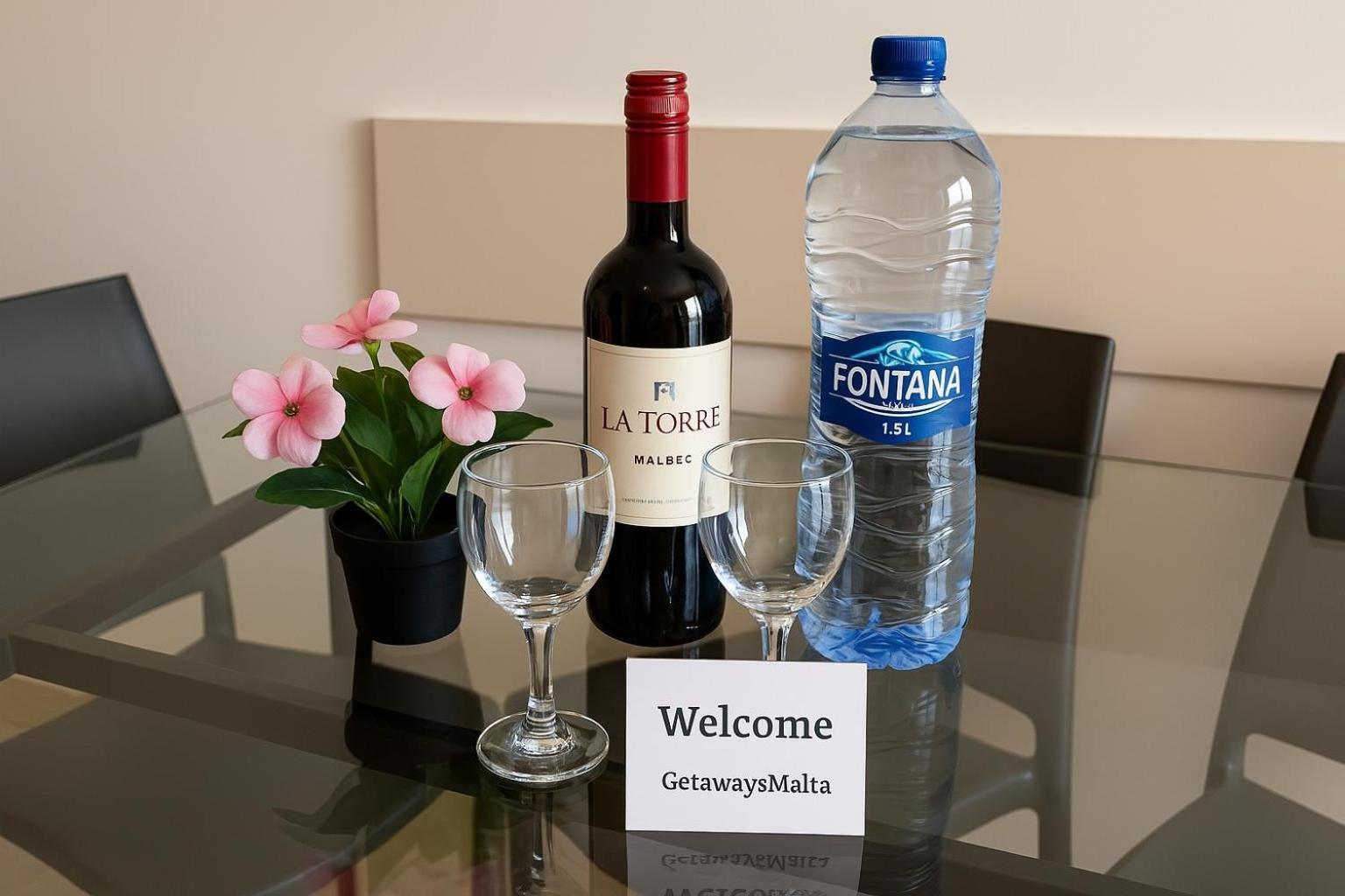 Summer Breeze Apartment With Terrace With Panoramic Views - By Getawaysmalta Mellieha Ngoại thất bức ảnh